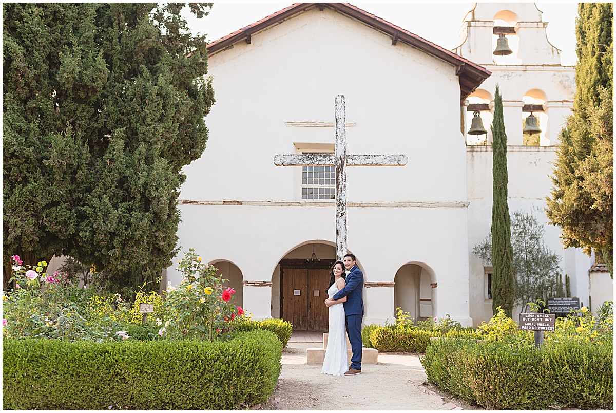 Intimate Hollister Backyard Wedding in Front of the Family Tree | Monelle + Joshua_0102