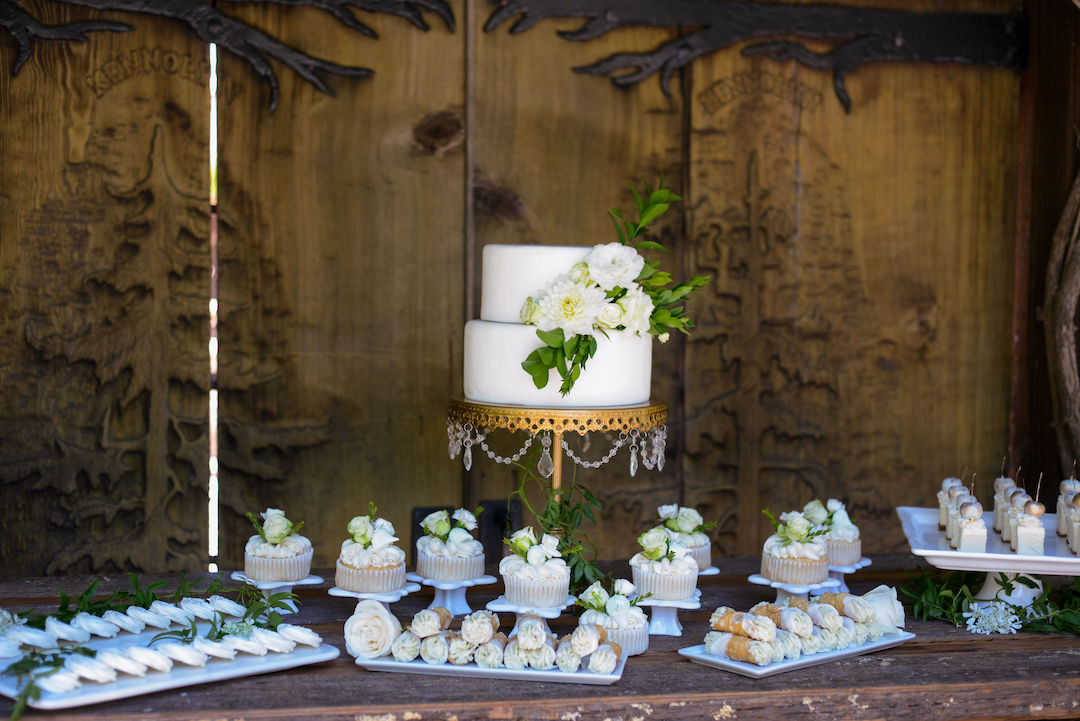 kennolyn Soquel Wedding cake by Jen Vazquez Photography