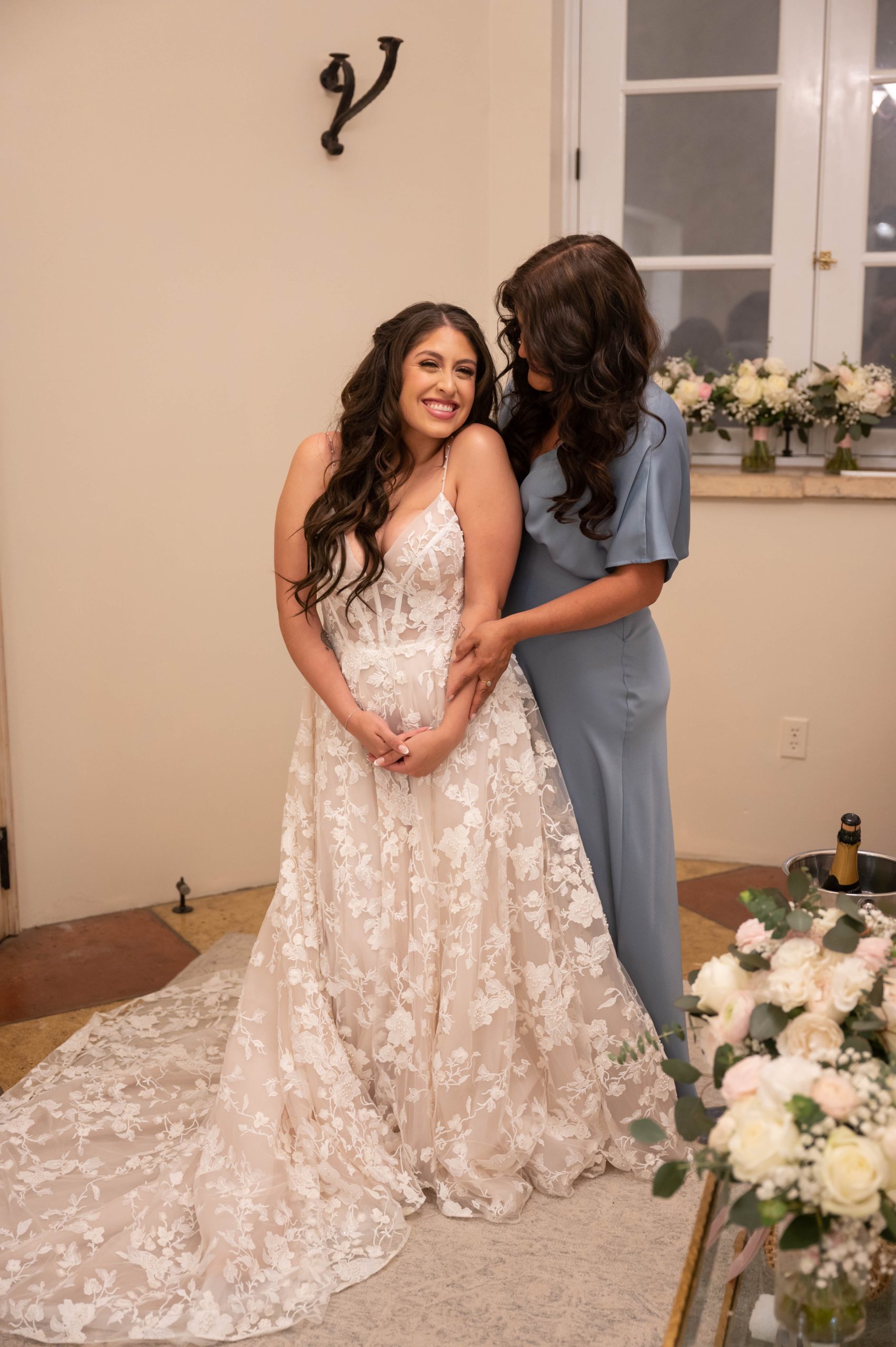 Mother of the Bride MOB and Bride at Viansa Winery in Sonoma by Jen Vazquez Photography