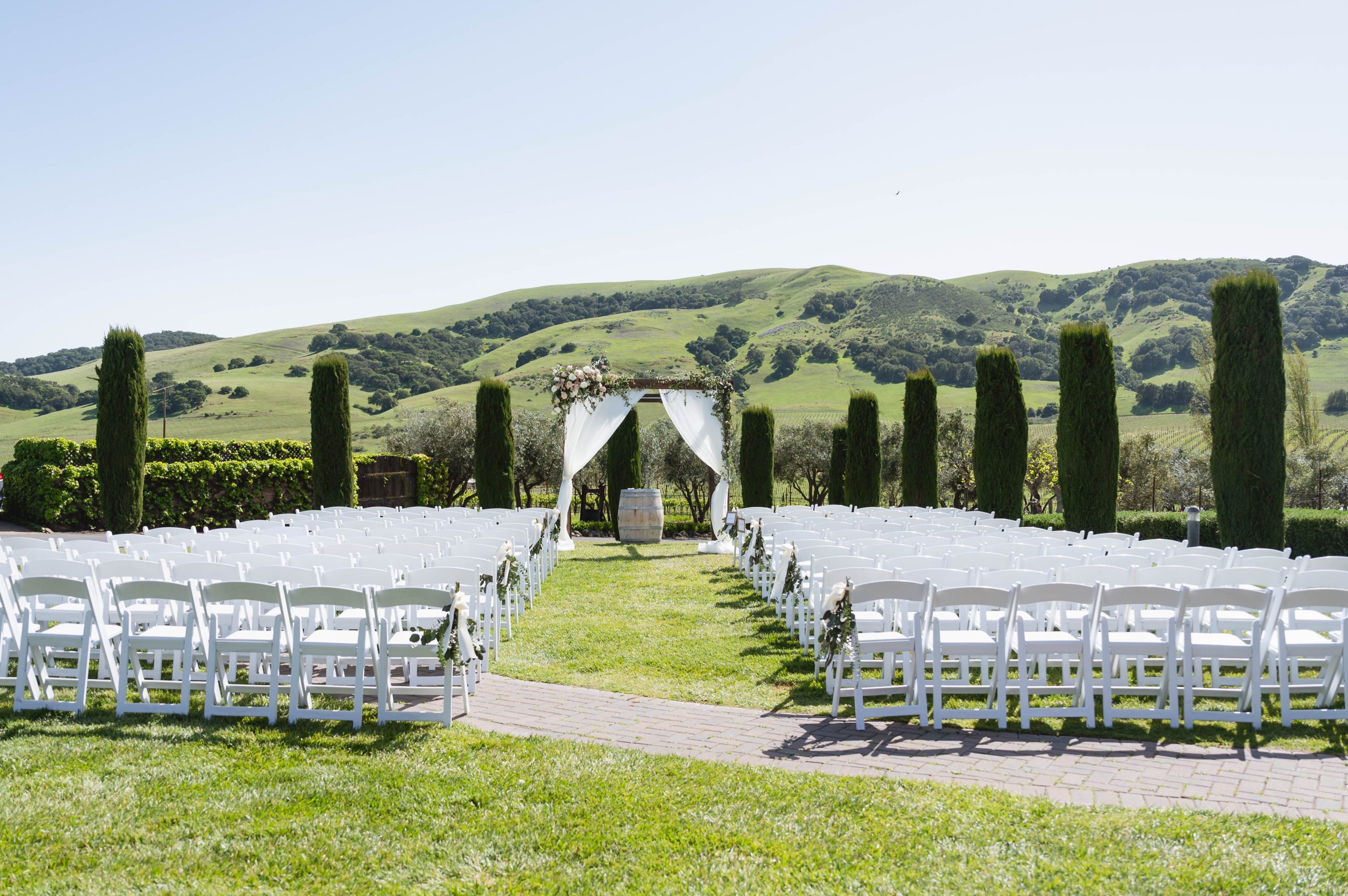 Ceremony Soft Romantic + Minimalistic Wedding at Viansa Winery in Sonoma Jen Vazquez Photography